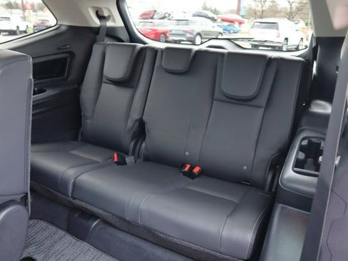 Used 2021 Subaru Ascent Limited w/ Technology Package image 17