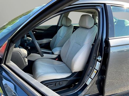Used 2024 Honda Accord EX image 19