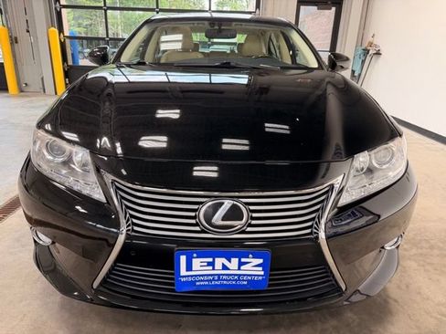 Used 2013 Lexus ES 350 w/ Luxury Pkg FWD image 3