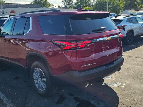 Used 2023 Chevrolet Traverse LT AWD/4WD image 6