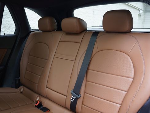 Used 2021 Mercedes-Benz GLC 300 w/ AMG Line image 28