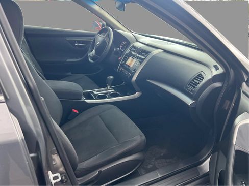 Used 2014 Nissan Altima 2.5 S w/ Sport Value Package FWD image 24
