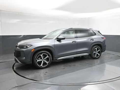 New 2026 Volkswagen Tiguan SE image 11