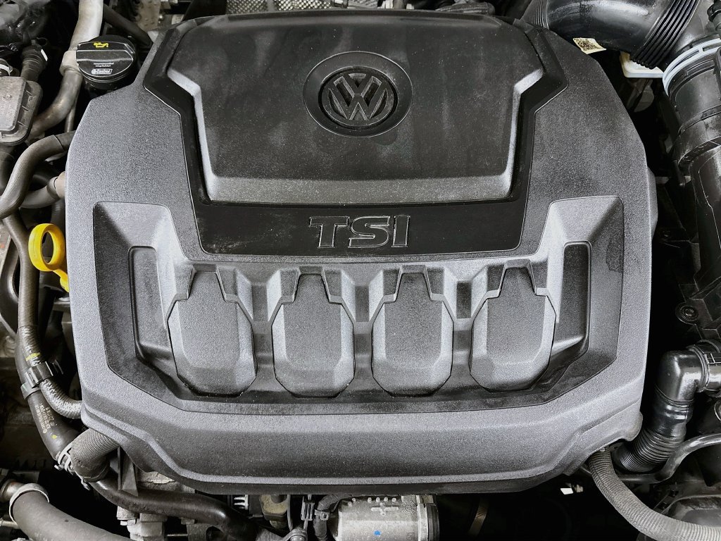 Used 2019 Volkswagen Tiguan SEL FWD image 25