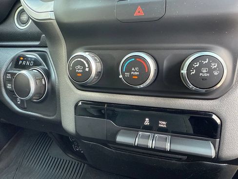 Used 2021 RAM 1500 Big Horn AWD/4WD image 32