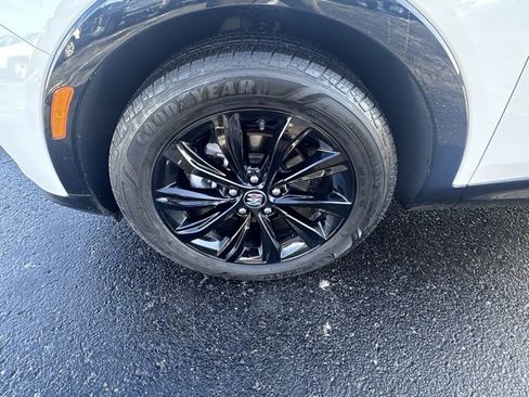 Used 2024 Buick Envista Sport Touring w/ Convenience I Package image 9