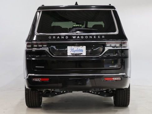 Used 2023 Jeep Grand Wagoneer Series II AWD/4WD image 6