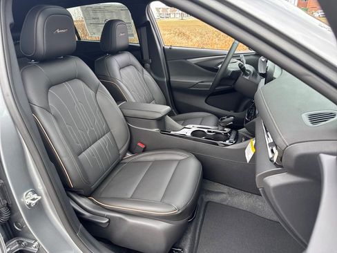 New 2026 Buick Envista Avenir image 12