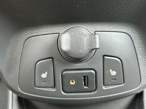 Used 2015 Chevrolet Spark LT FWD image 26