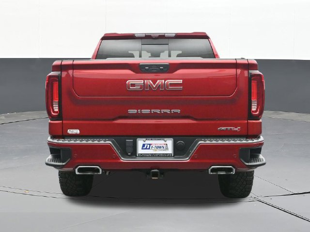 Used 2024 GMC Sierra 1500 AT4 w/ Technology Package AWD/4WD image 11