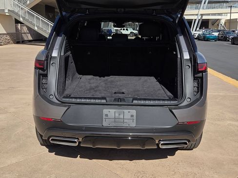 Used 2025 Land Rover Range Rover Sport AWD/4WD image 9