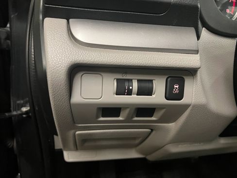 Used 2018 Subaru Forester 2.5i Premium w/ Popular Package #2A AWD/4WD image 22