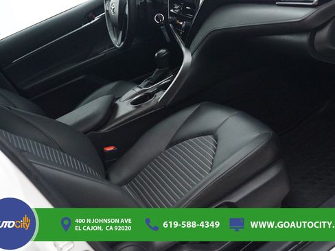 Used 2024 Toyota Camry SE w/ Blackout Package (TMS) FWD image 8