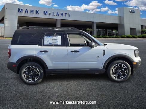 New 2026 Ford Bronco Sport Outer Banks w/ Outer Banks Tech Package+ AWD/4WD image 2
