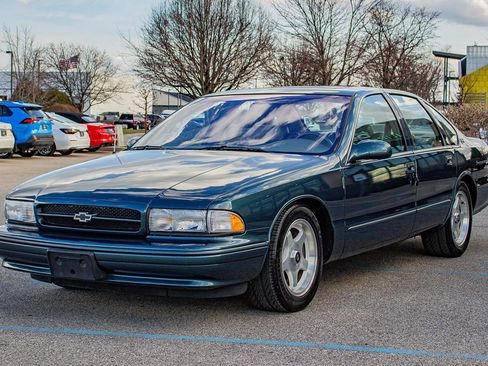 Used 1996 Chevrolet Impala SS image 3