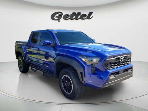 Used 2025 Toyota Tacoma TRD Off-Road w/ TRD Off Road Upgrade Package AWD/4WD image 5