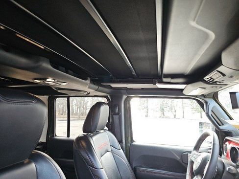 Used 2023 Jeep Wrangler Unlimited Rubicon w/ LED Lighting Group image 13