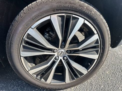 Used 2023 Volvo XC60 B5 Plus w/ Climate Package AWD/4WD image 6
