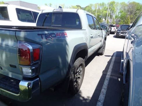 Used 2023 Toyota Tacoma TRD Off-Road image 5