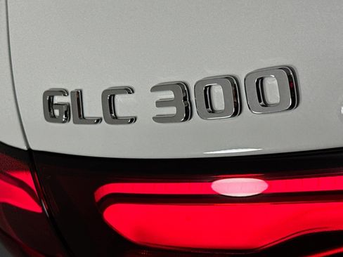 New 2026 Mercedes-Benz GLC 300 image 8