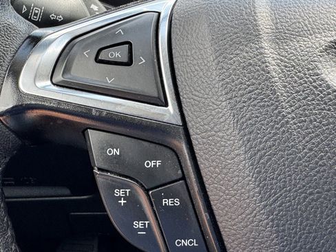 Used 2024 Ford Edge SEL image 20