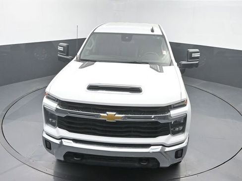 Used 2025 Chevrolet Silverado 2500 LT image 31