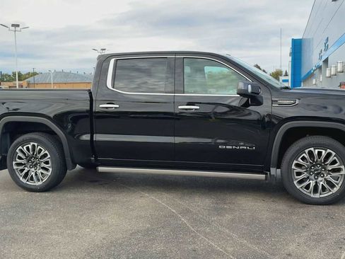 Used 2023 GMC Sierra 1500 Denali Ultimate image 9