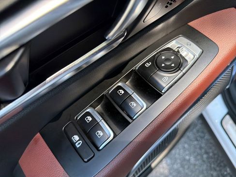 Used 2023 Kia Telluride SX Prestige AWD/4WD image 13