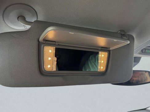 Used 2022 GMC Terrain SLE w/ Driver Convenience Package image 37