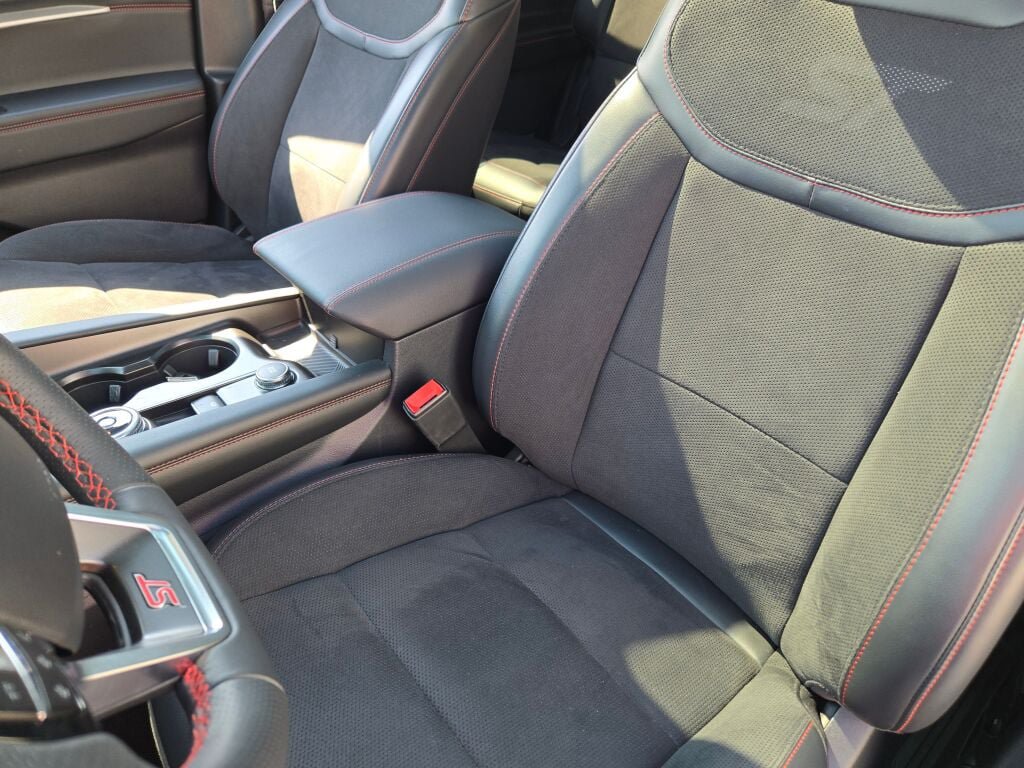Used 2025 Ford Explorer ST w/ Sun And Sound Package AWD/4WD image 23