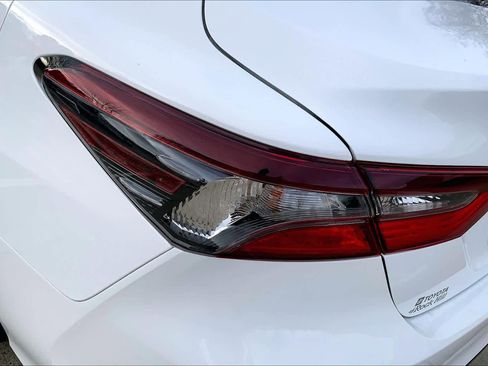 Used 2023 Toyota Camry LE image 27