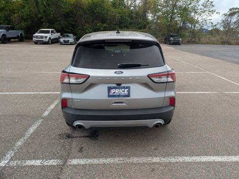 Used 2022 Ford Escape SE w/ Convenience Package image 6