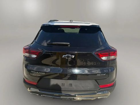 Used 2021 Chevrolet TrailBlazer ACTIV w/ Sun and Liftgate Package FWD image 6