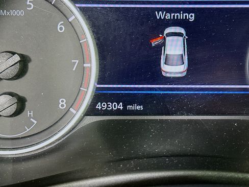 Used 2024 Nissan Sentra SV FWD image 19