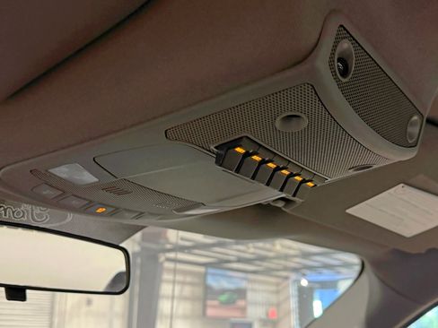 Used 2019 Ford F550 2WD Regular Cab Super Duty image 23