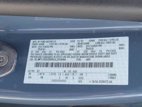 Certified 2024 Lincoln Corsair Grand Touring w/ Equipment Group 302A AWD/4WD image 18