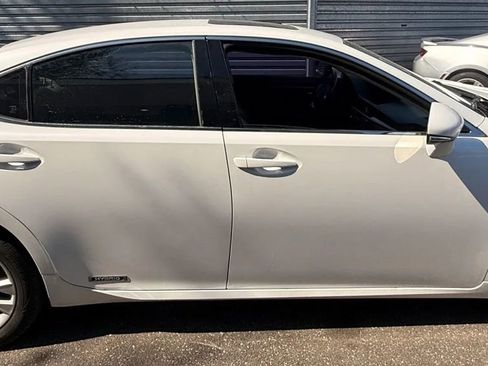 Used 2015 Lexus ES 300h FWD image 4