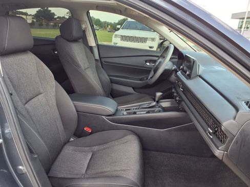 Used 2023 Honda Accord EX image 23