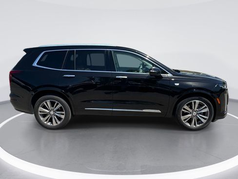 Used 2021 Cadillac XT6 Premium Luxury image 9