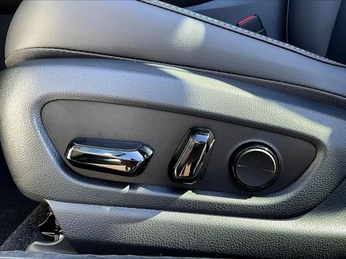 New 2026 Lexus UX 300h FWD image 15