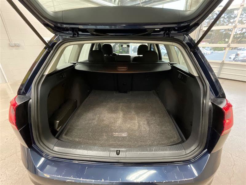 Used 2016 Volkswagen Golf S FWD image 18