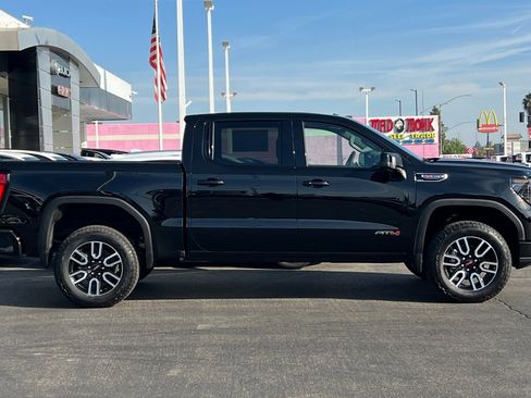New 2026 GMC Sierra 1500 AT4 w/ AT4 Preferred Package image 4