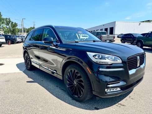 Used 2021 Lincoln Aviator Reserve w/ Equipment Group 210A AWD/4WD image 7