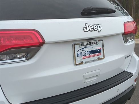 Used 2017 Jeep Grand Cherokee Laredo image 22