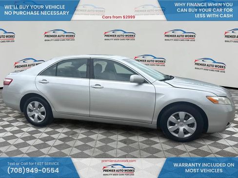 Used 2009 Toyota Camry LE FWD image 8