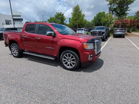 Used 2021 GMC Canyon Denali RWD image 2