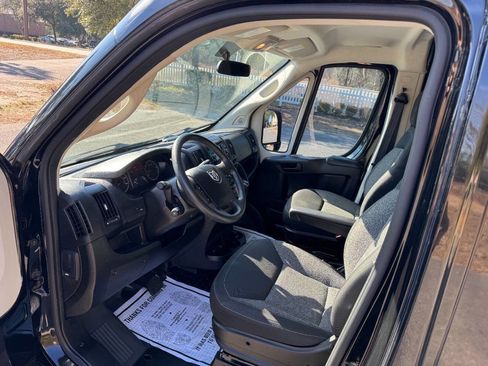 Used 2019 RAM ProMaster 2500 image 9