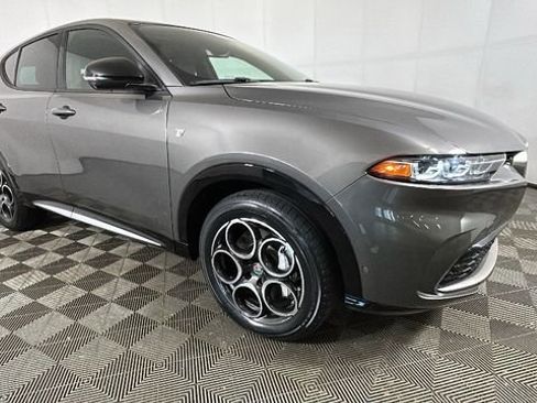 Used 2024 Alfa Romeo Tonale Ti w/ Active Assist Package AWD/4WD image 2