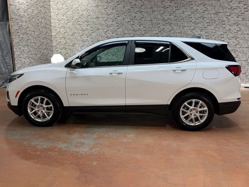 Used 2022 Chevrolet Equinox LT image 4