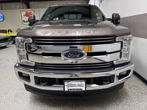 Used 2018 Ford F250 Lariat w/ Camper Package image 46